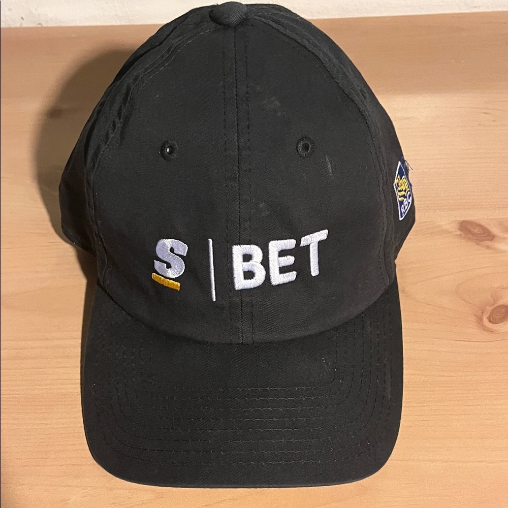 Levelwear  S BET Canadian Open Cap